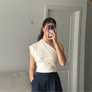 XSOLDX Express cream one shoulder top XS